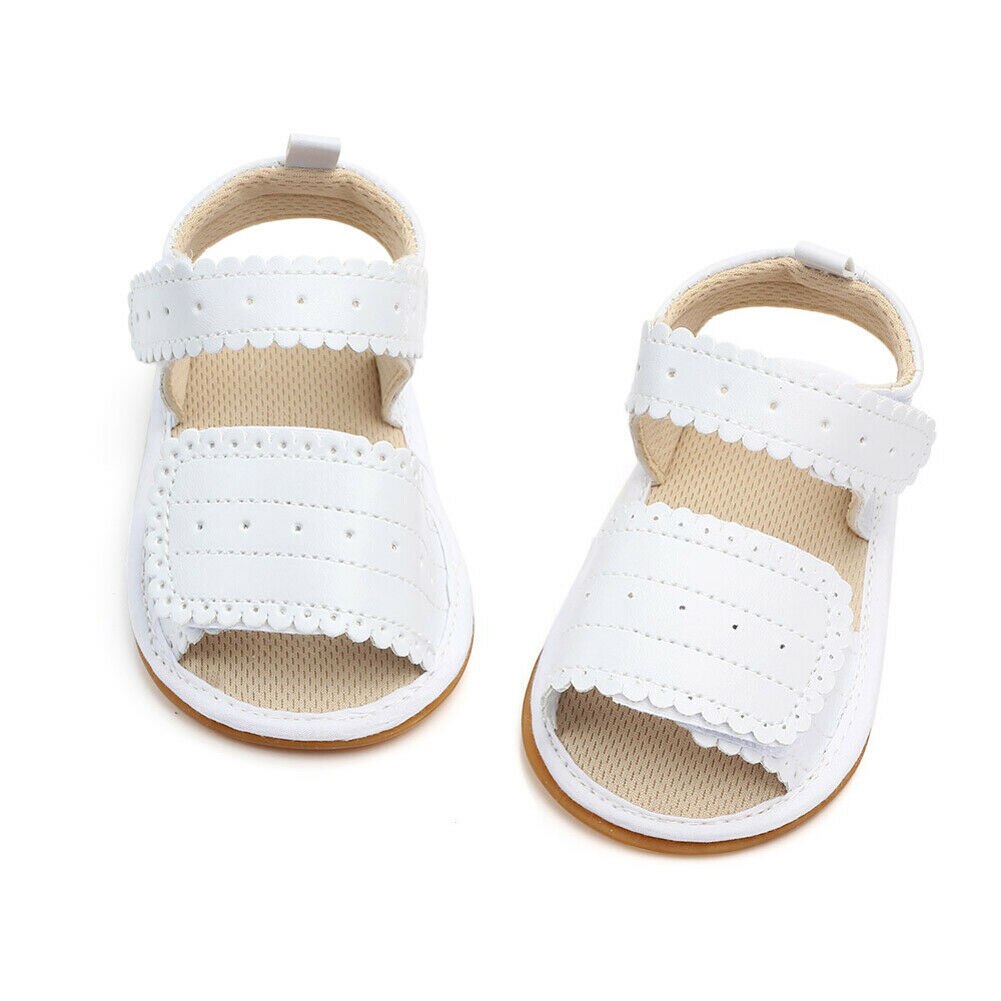 Sommer toddler baby piger sandaler pu læder blød sål spædbarn mokkasiner prinsesse skridsikre børn flad sandal: Hvid / 13-18 måneder