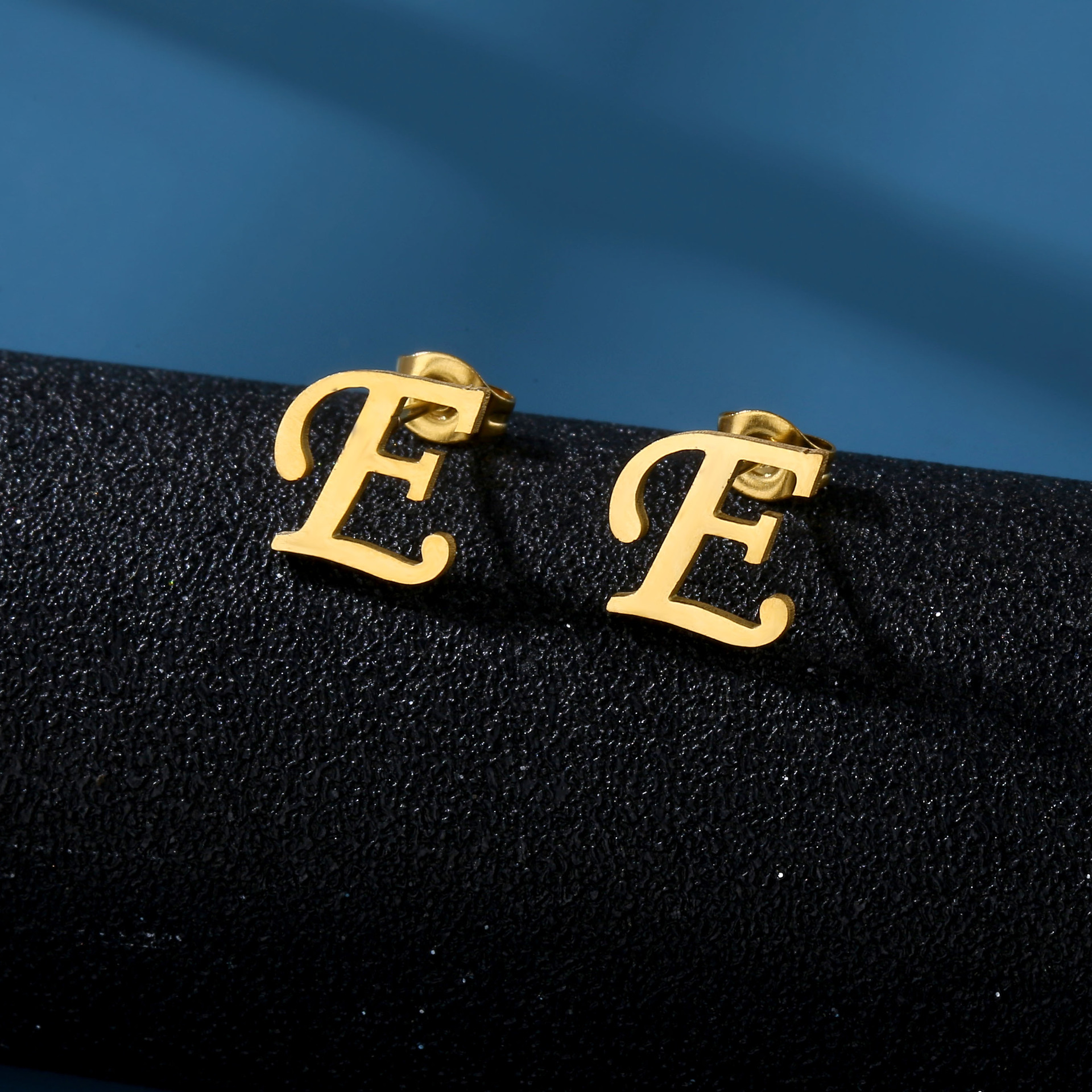 Boucles d'oreilles en acier inoxydable avec lettres initiales minuscules, à la , A/B/C/R/T, 26 lettres de l'alphabet, bijoux pour femmes et amis