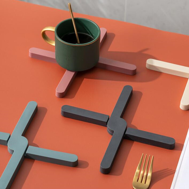 1/2 stk. sammenleggbar silikon varmebestandig bordmatte sklisikker bordmatte multifunksjonell gryteklut tallerkenunderlag kjøkken spisestue