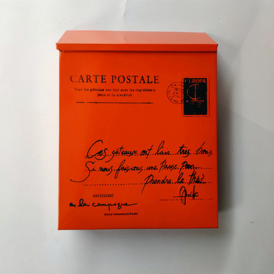 Waterproof outdoor post box Retro Pastoral Wall Mounted Mailbox Bucket Newspaper Boxes Metal Letter Post Mailbox: ORANGE