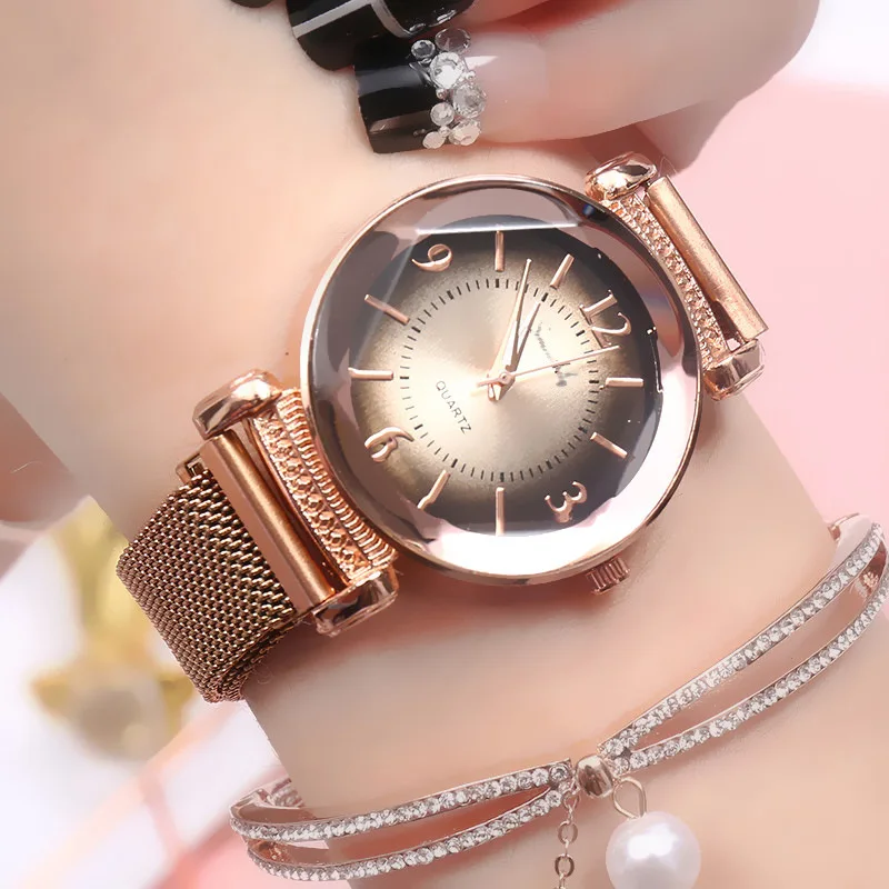 Luxe Mode Vrouwen Horloge Geometrische Romeinse Cijfer Quartz Dameshorloge Magneet Gesp Mesh Band Horloge Goud Reloj Mujer: Bronze
