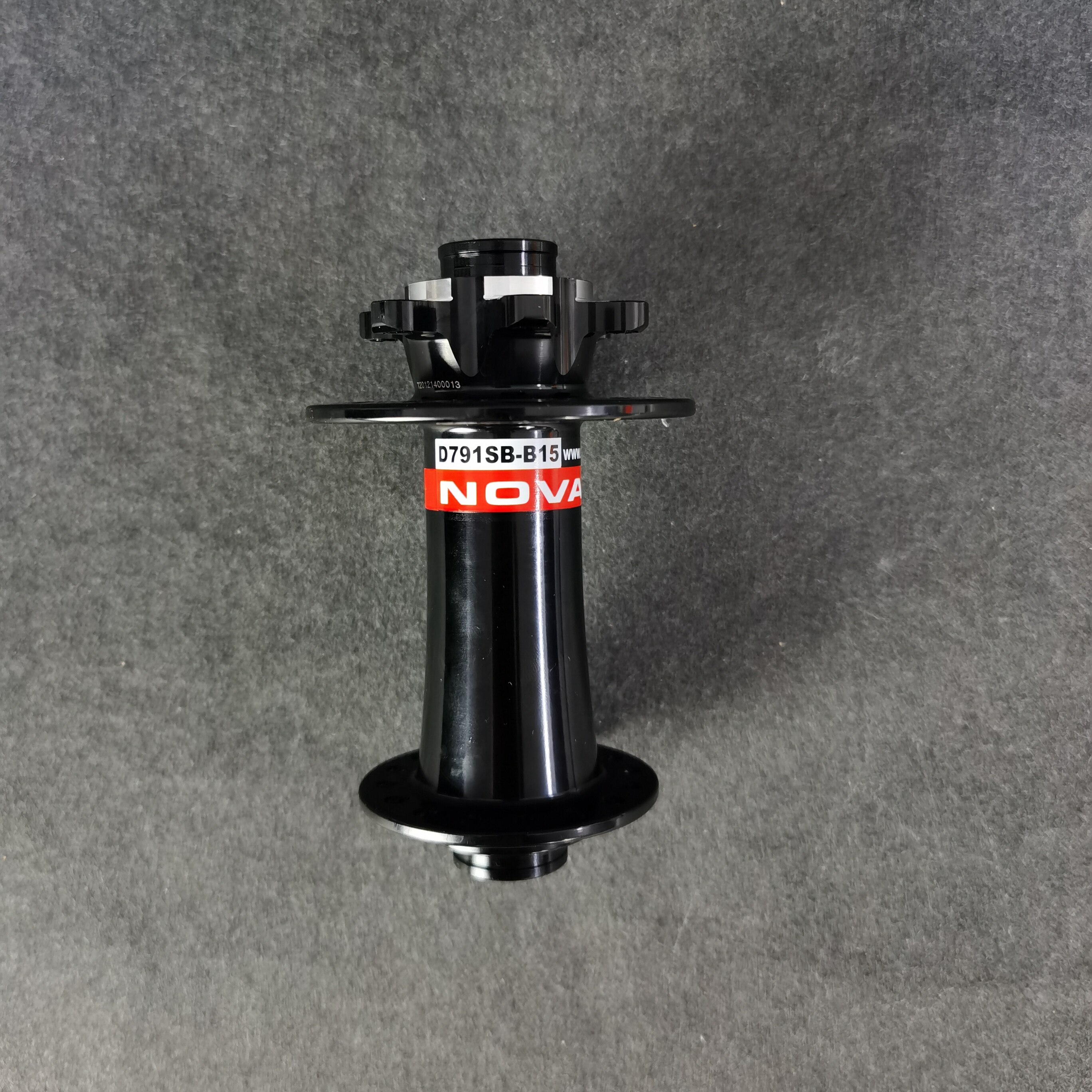 NOVATEC D791SB-B15 Road/MTB disc brake front hub thru axle 15x110mm disc barke hub black 154g 28/32 holes