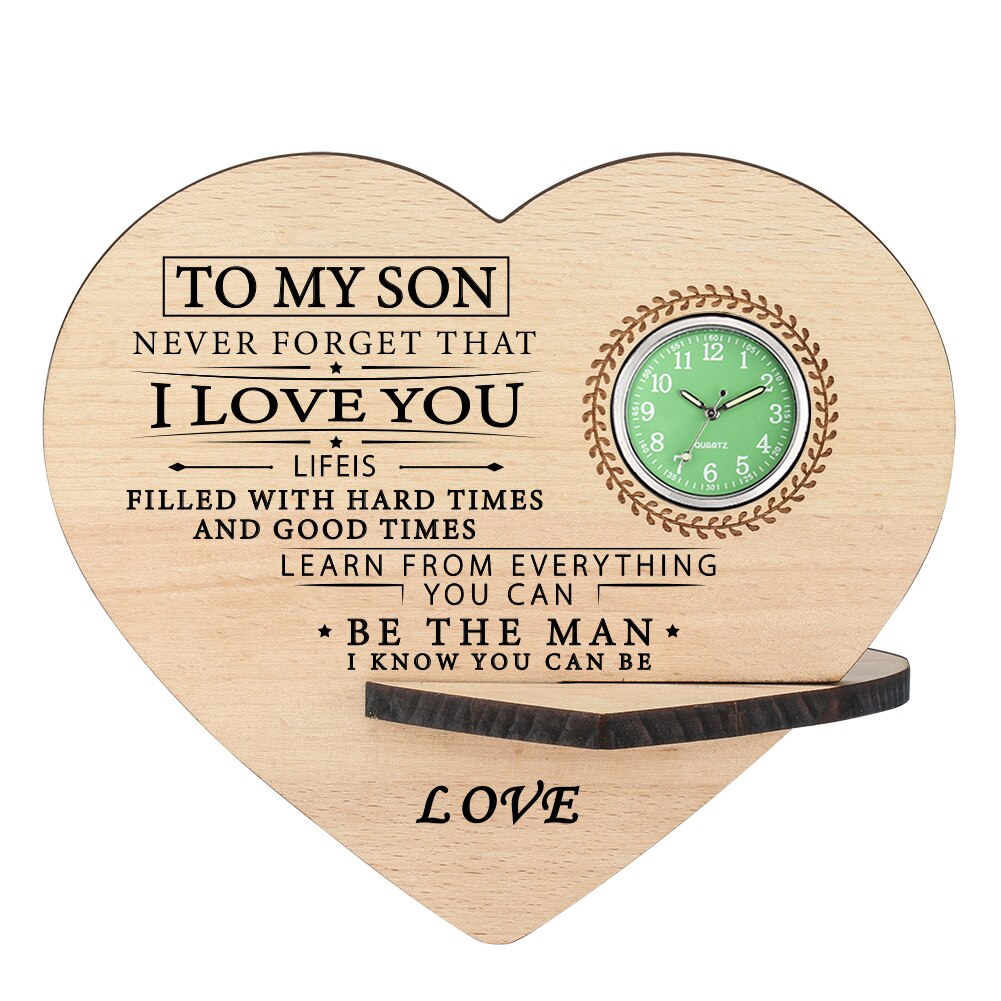 Huisdecoratie hartvormige houten tafelklok met gedrukte letters en woorden, houten bureauklok, kleine groene wijzerplaat: F