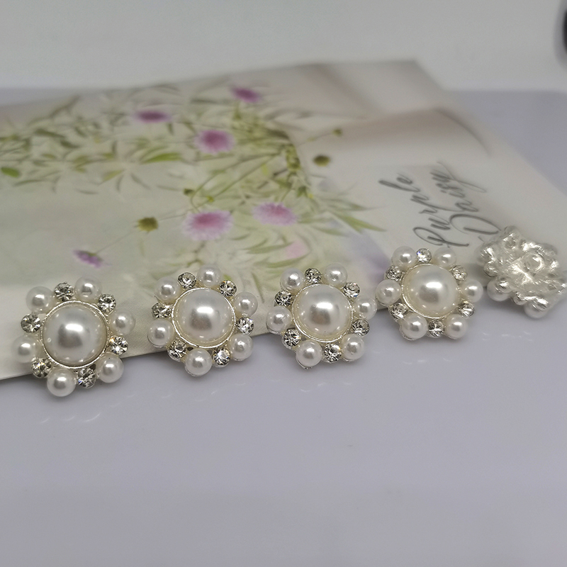 boutons à coudre luxe nacre accessoire couture Boutons de décoration de luxe en perles argentées pour vêtements, boutons de fleurs, ronds et carrés, strass, boutons de pour femmes, couture de robe: Laiton antique