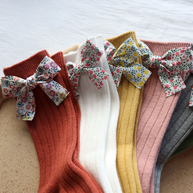 Mignon nœud papillon bébé chaussettes fleur imprimé coton -né fille chaussettes rayé automne hiver infantile enfant en bas âge chaussettes de sol