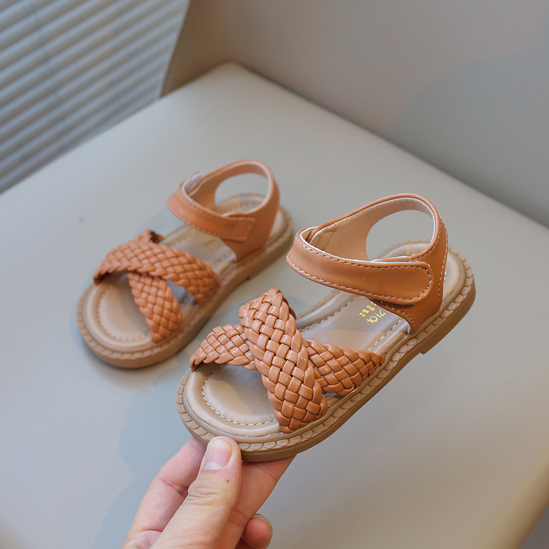 Girls Sandals Kids Princess Beach Shoes Brand Cross Tied Weave Style Children Summer Sandals Soft Cute