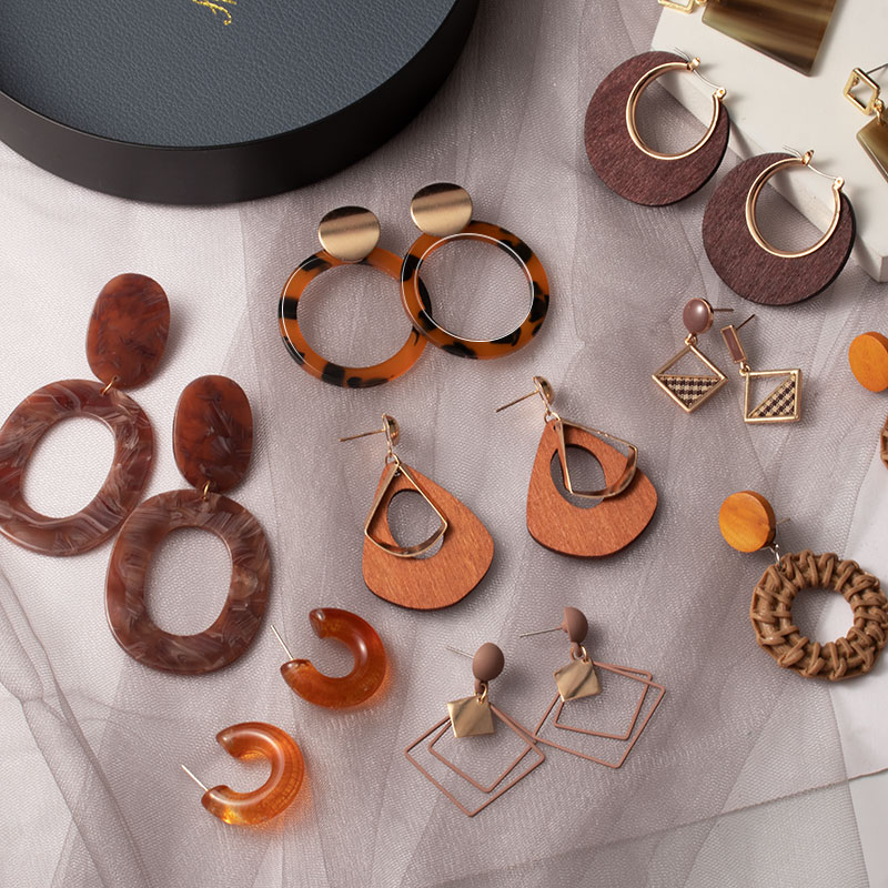 Pendientes llamativos coreanos para mujer, aretes con colgantes geométricos acrílicos marrones, aretes dorados, joyería
