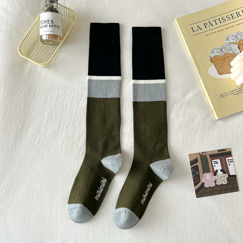 Damesmode Persoonlijkheid Trend Retro Veelzijdige Koreaanse sokken Knielengte sokken: Rood