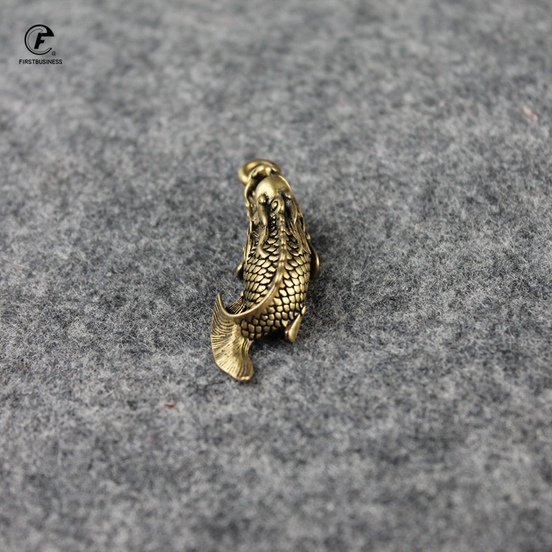 Vintage koppar drake karp figurer bilnyckelring hänge retro mässing kinesisk prydnad heminredning tillbehör