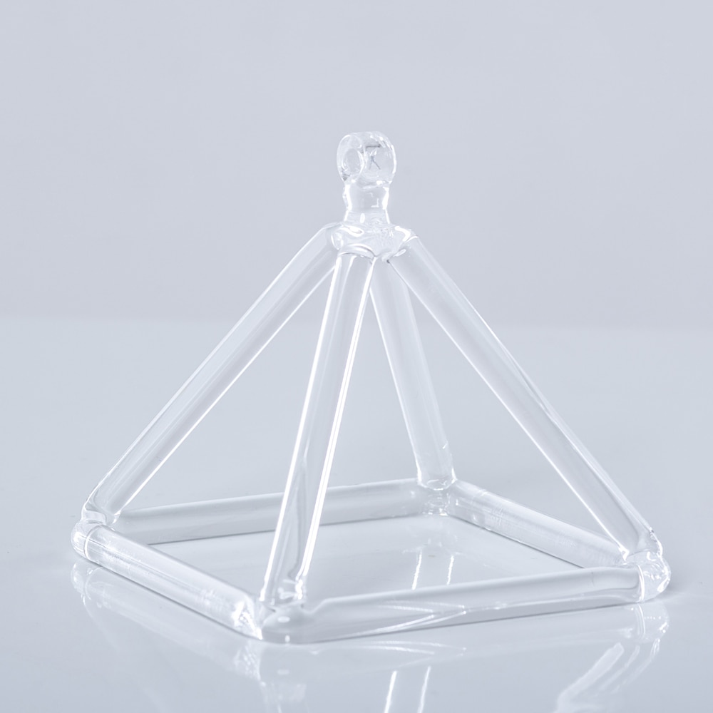 4 inches krystal syngende pyramide til lydheling