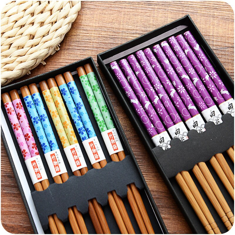Reusable Japanese style bamboo chopsticks set 5 pairs of Chinese food dessert chopsticks