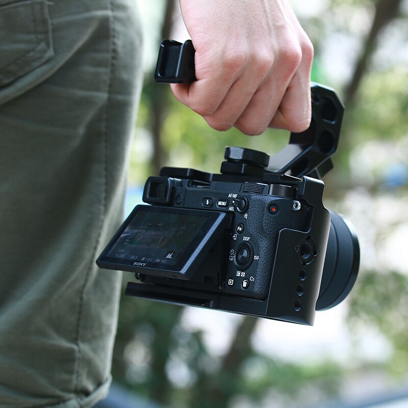 UURig Camera Cage for Sony A6400 Vlog Housing Cage Handle Video Rig With Wooden Handgrip/ Arri Metal Top Handle VS SmallRig Cage