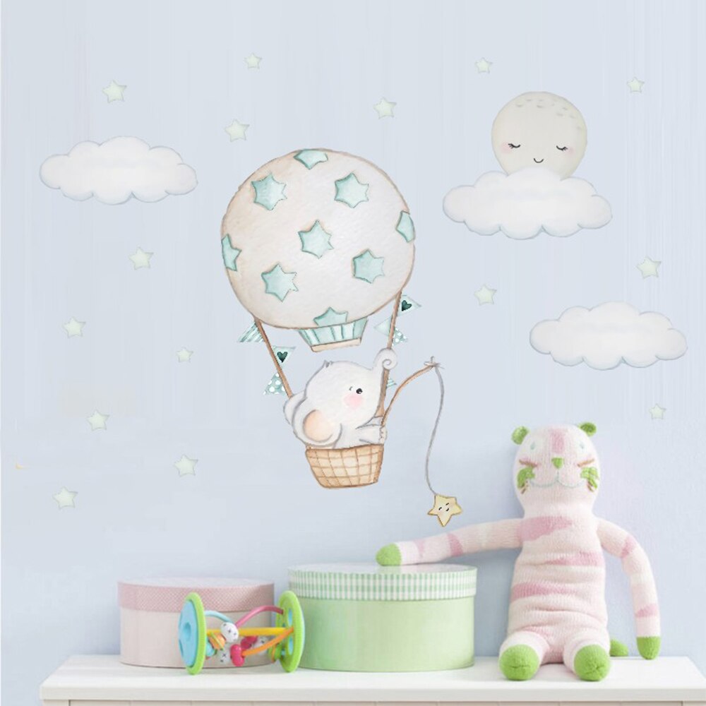 Cartoon Baby Olifant Muurstickers Voor Kinderkamer Baby Nursery Room Decoratie Air Ballon Muurstickers Cloud Moon Stars pvc