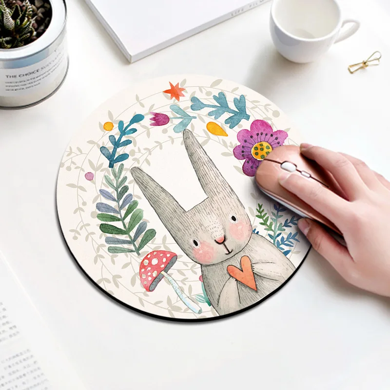 Kawaii Ronde Muismat Bureau Pad Laptop Muis Mat voor Office Home PC Computer Toetsenbord Leuke Muismat Antislip rubberen Bureaumat: Black