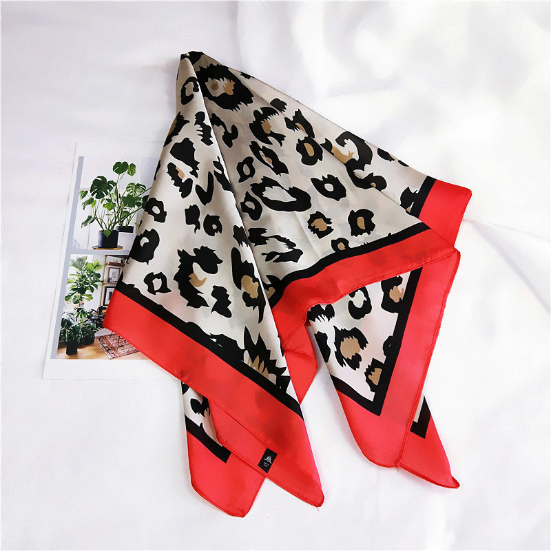 Nueva leopardo patrón cuadrado de seda pañoleta bufanda accesorios para el cuello de las mujeres de impresión de bufandas bolsa abrigo de mango bufanda: Red