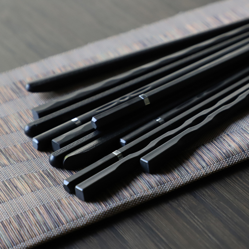 1 Pair Japanese chopsticks Alloy Non-Slip Sushi Food sticks Chop Sticks Chinese reusable chopsticks