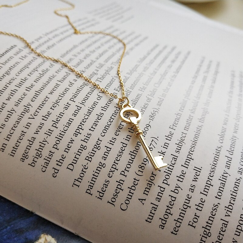 LouLeur, collar con llave de Plata de Ley 925 con colgante simple, cadena de suéter salvaje, collar para mujeres, joyería fina, dije