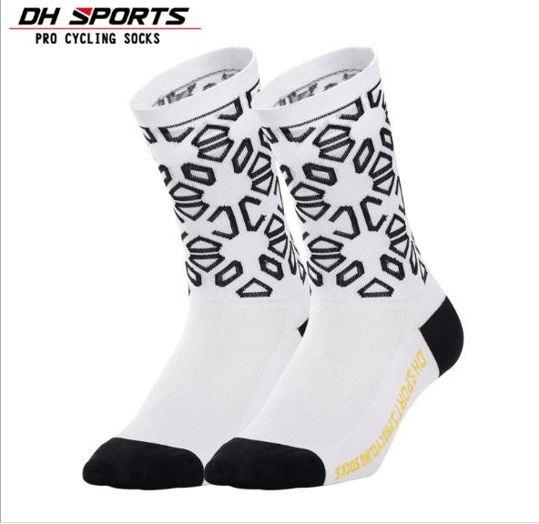 Cycling Socks (3 Pairs/lot) DH SPORTS/DH24 Nylon Men Sports Socks Basketball Outdoor Hiking Socks: black