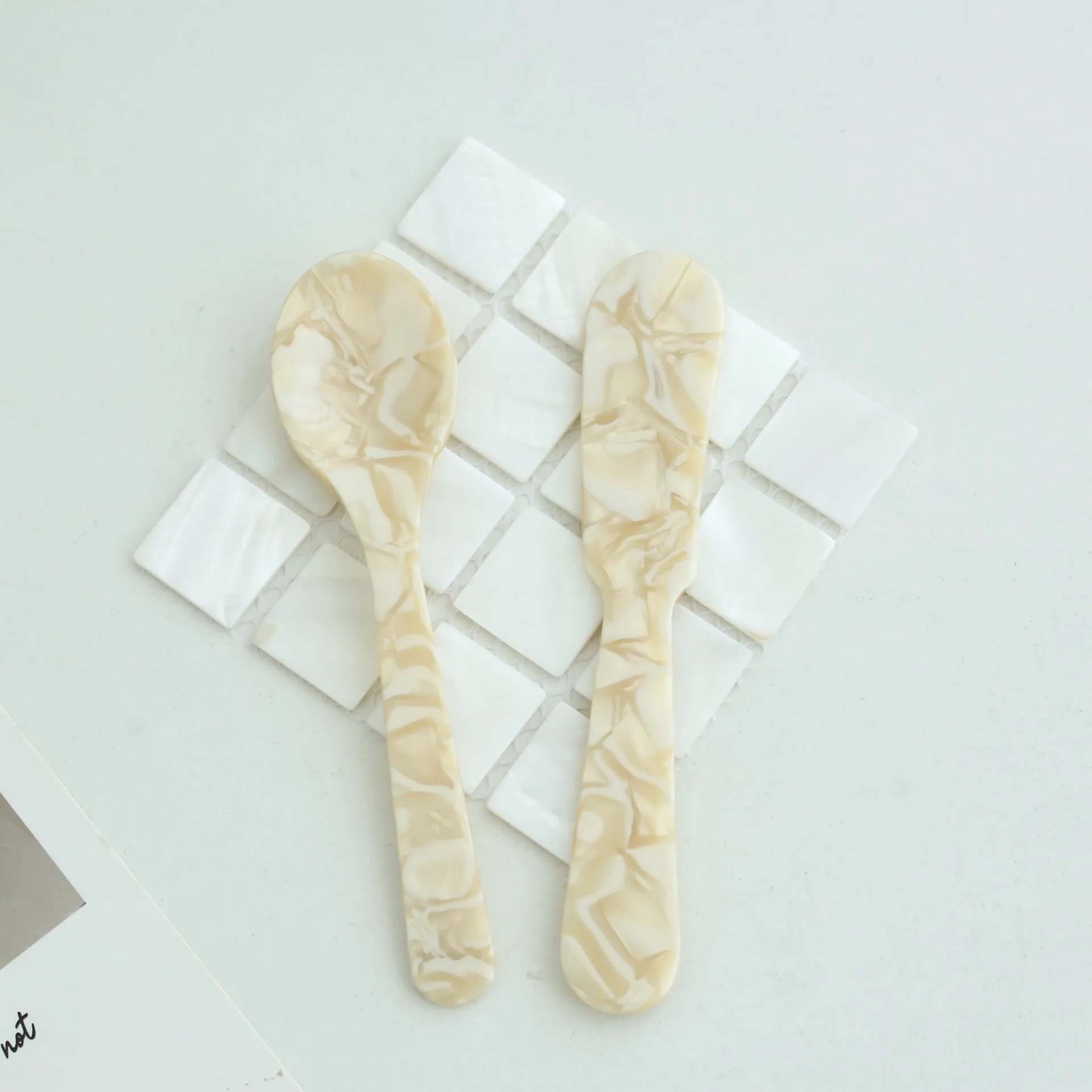 Kleurrijke acryl ijslepels, koffiekaviaar roerlepels, dessert theelepels, keukengerei, knutselgereedschap: Groente