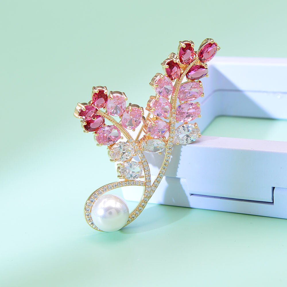Cindy xiang multi-farve cubic zirconia blad brocher til kvinder skinnende sommer nål broche kobber smykker: Lyserød