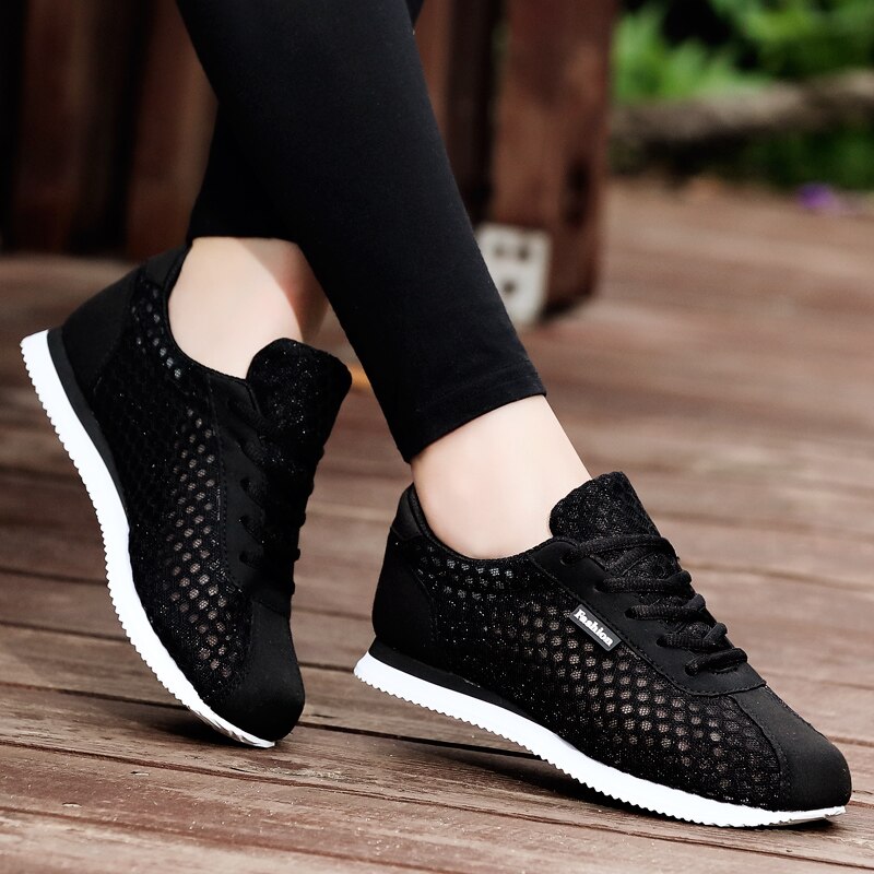 Billige kvinner tennissko pustende joggesko kvinnelige joggesko sportssko tenis feminino chaussure jenter merke joggesko mujer
