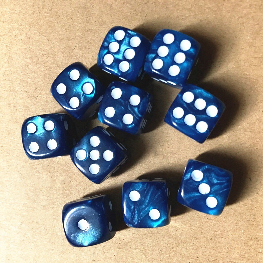 10pcs/set Round Corner Pearl Gem Dice 6 Sided 16mm Dice Playing Table Board Bar Games Party Funny Tools Entertainment Supplies: Blue