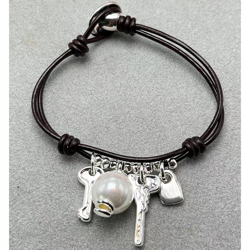 De best verkochte bedelarmband van in Europa in 2025, geschikt voor damessieraden: Bruingeel