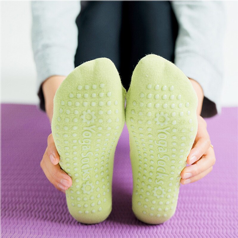Rückenfreie yoga-socken für damen, schnelltrocknend, rutschfest dank silikonsohle, atmungsaktiv, aus baumwolle, ideal für pilates, ballett und gymnastik.
