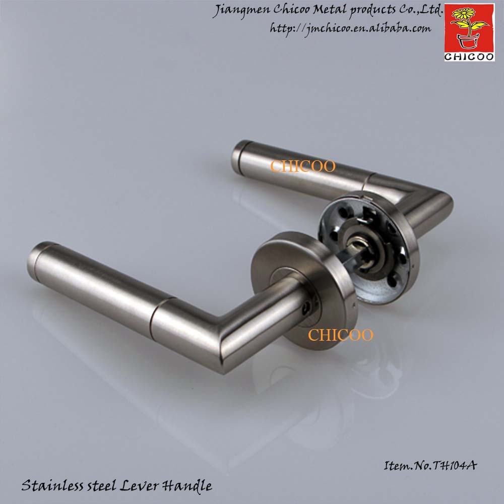 Modern door ironmongery stainless steel 304 Door Handles,gate handles,industrial door lever handle