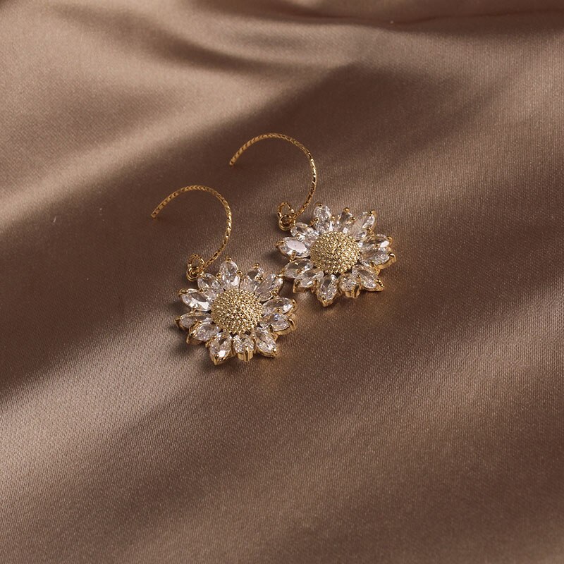Glimmende zijaccessoires, zirkonia zonnebloem oorbellen voor dames, eenvoudige kristallen bloem oorbellen