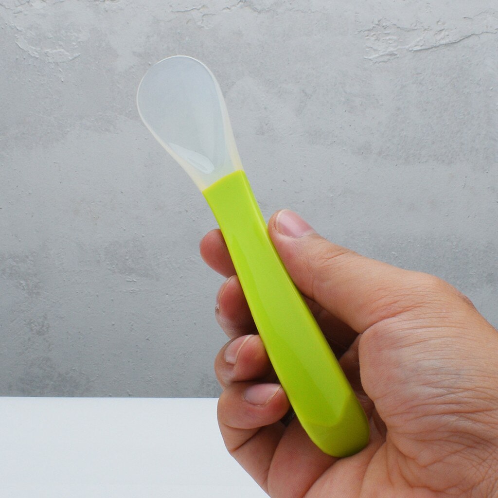 Cucharas de mango de cuchara coloridas utensilios de cuchara de bebé utensilios de cocina Mango antideslizante para aprender vajilla # CL30