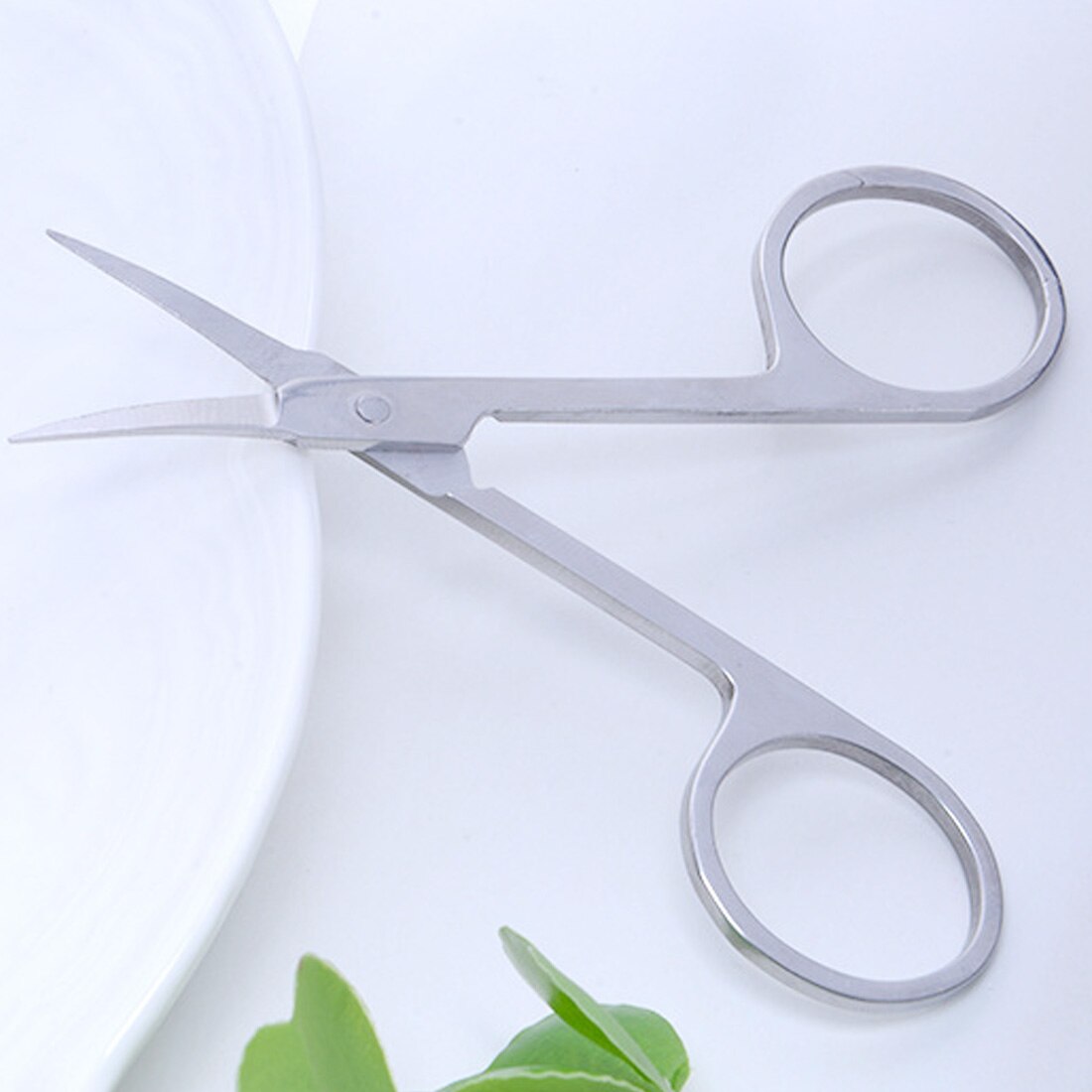 Stainless Steel Sharp Tip Eyebrow Makeup Scissors Manicure Face Hair Trimming Tweezer Scissors Make Up Beauty Tool