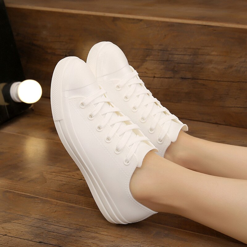 2019 Nuovo Stile di Modo Della Ragazza Caviglia Da Pioggia Donna di aiuto Basso Stivali Da Pioggia Delle Donne Impermeabile Antiscivolo Scarpe di Acqua casuale grande dimensione36-40: bianca / 8