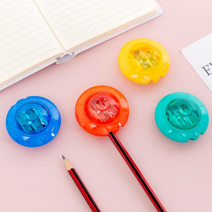 Juego de 4 unidades de sacapuntas con forma de OVNI, platillo volador de colores, sacapuntas con doble agujero, cortador de lápices para niños, de papelería