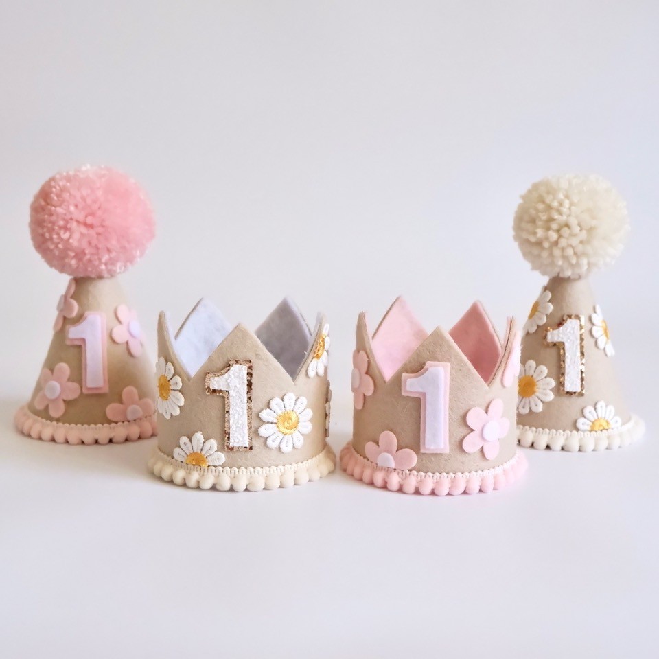 Daisy boho 1st bursdagskrone rosa krem til babyshower festhatt første gammel hodeplagg fotorekvisitter