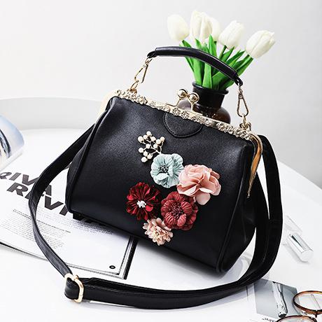 Di nuovo Modo Coreano di Stile Delle Signore Della Borsa di clip in Metallo Fiore Borsette Perla Delle Donne di modo Sacchetto di Spalla di Svago del Sacchetto del Messaggero Della Frizione Bolsa: nero