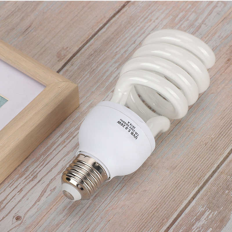 Energiebesparende reptielenlamp, energiebesparende lamp voor reptielen als huisdier