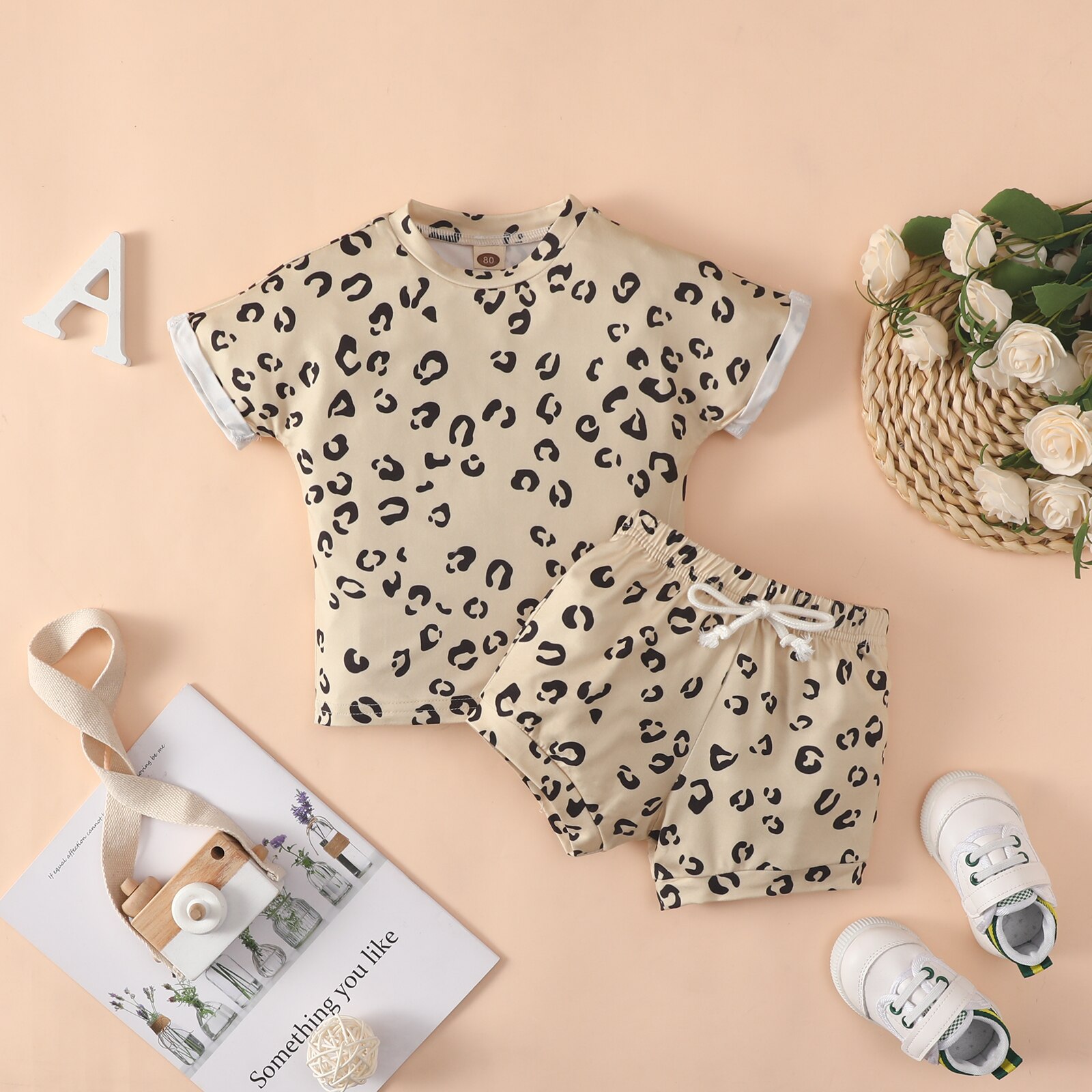 Pantaloncini estivi per neonate per bambini neonati completi girocollo manica corta stampa leopardo pantaloncini elastici in vita