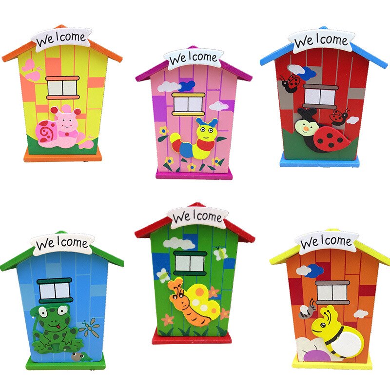 Wooden house piggy bank toy Children Cartoon Insect Animal Small house Financial Education toy 1PCS