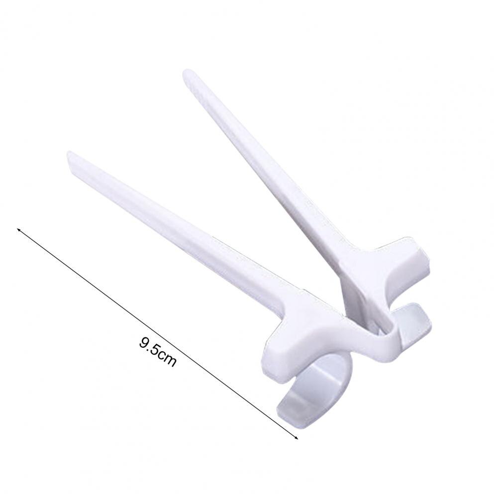 1/2/5Piece Free-Hands Snack Chopsticks Play Games Finger Chopsticks Lazy Assistant Clip Snacks Not Dirty Hand Phone Accessory