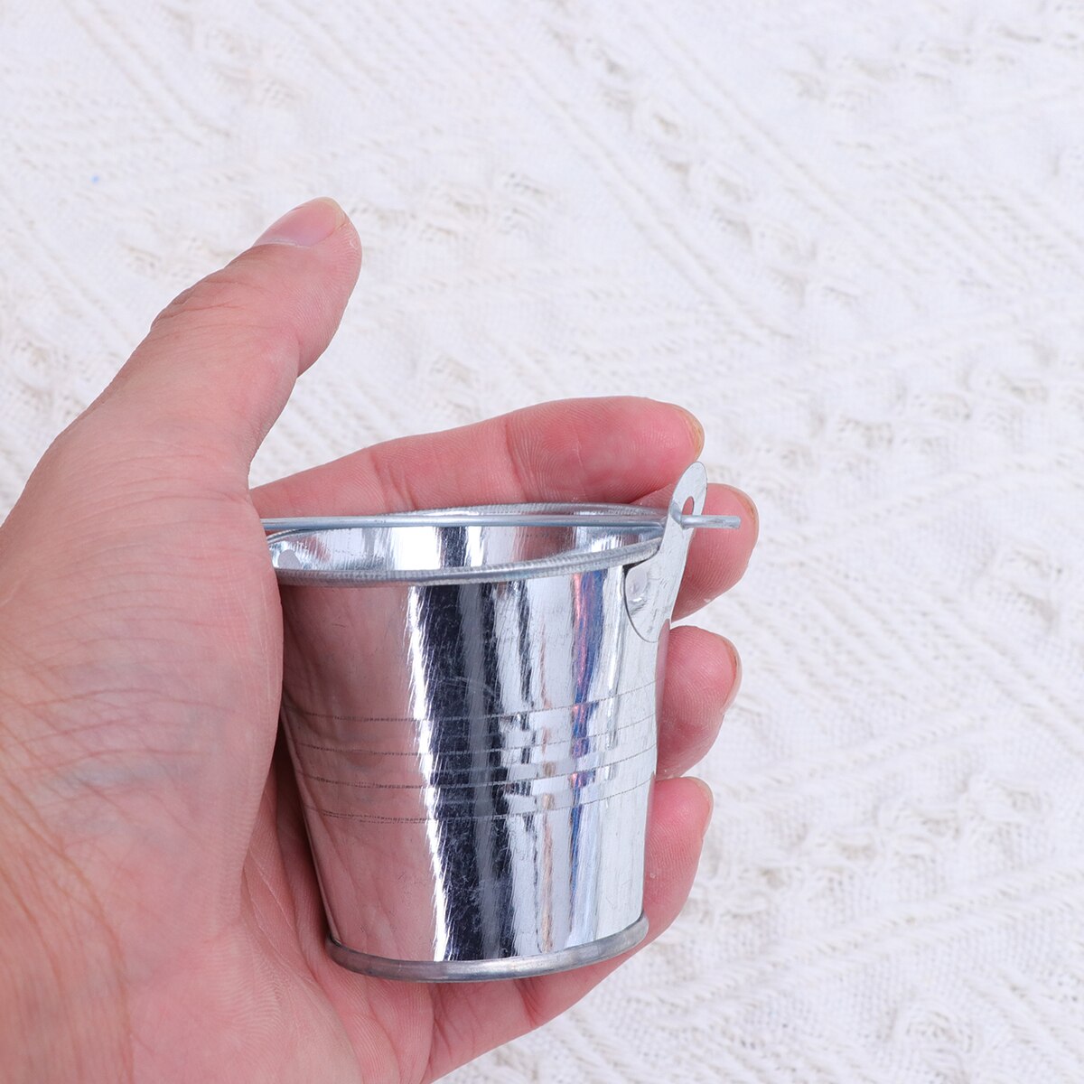 Mini cubo de Metal de hojalata para decoración del hogar, macetas pequeñas de hierro para balcón, escritorio, 24 piezas