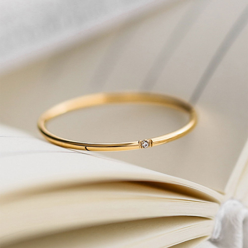 Anillo apilable de circonita pequeña pavimentada chapada en acero inoxidable, joyería fina de Color dorado: 10 / Oro