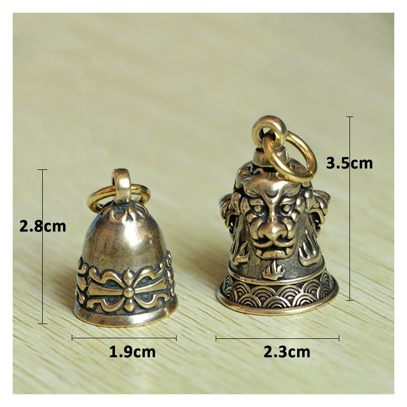 Mini Portable Vintage Brass Bell KeyChain Ornament Desk Fengshui Figure Sculpture Home Office Decorative Ornament Toy