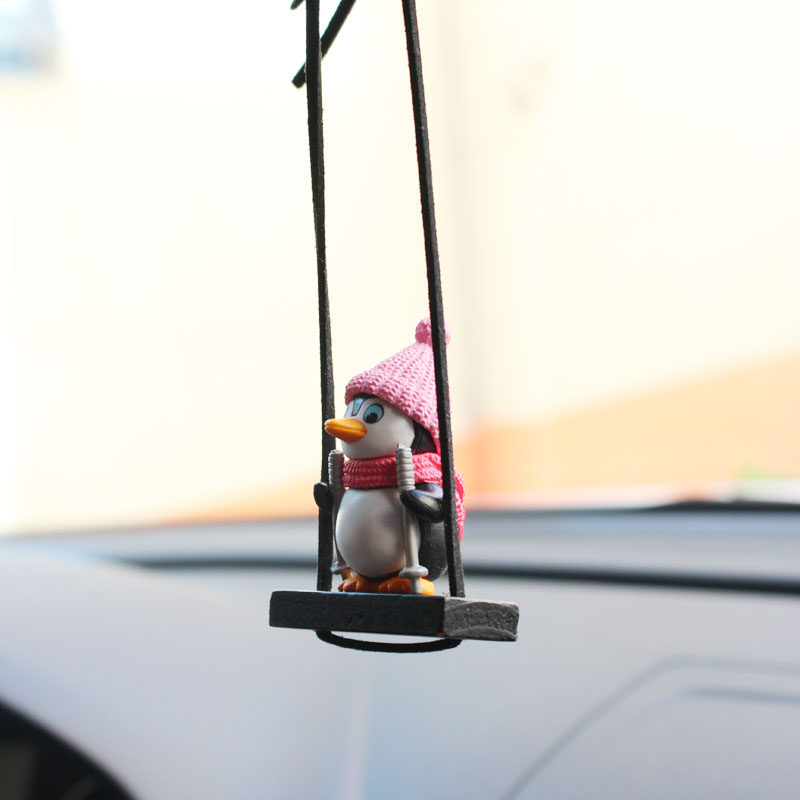 Schaukel Schlitten Pinguin Auto Anhänger Gentleman Pinguin Auto Rückspiegel Dekoration Auto Interieur Zubehör Ebene puppe Spielzeug