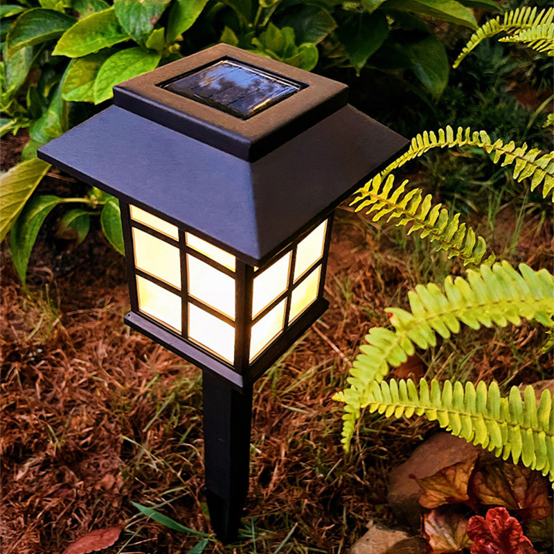2 stks Solar Huis Vorm Buitenlamp LED voor Tuin Landschap Pathway Yard Patio Oprit Loopbrug Pasen Verlichting