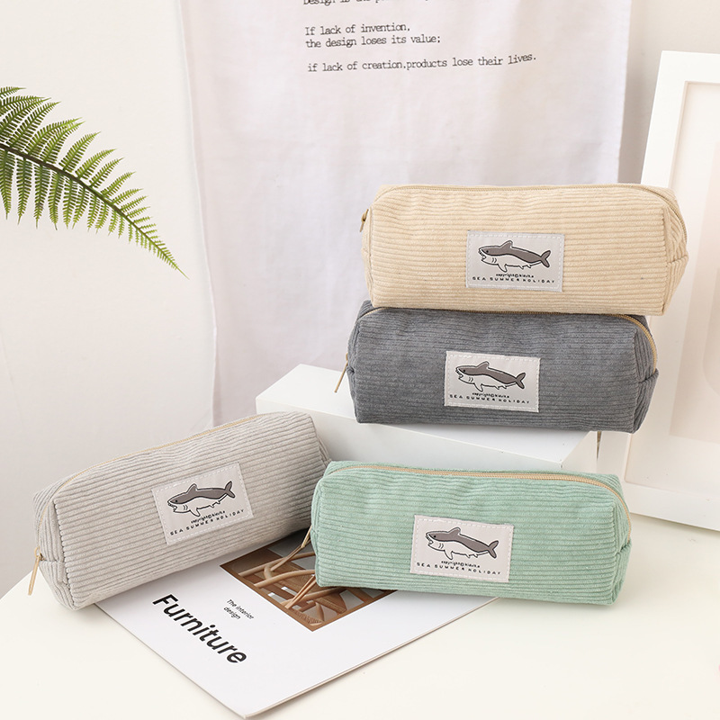 Estuche para lápices de pana bonito, estuche para bolígrafos con bordado de tiburón pequeño, para niñas y niños, suministros organizadores de papelería para escuela y oficina