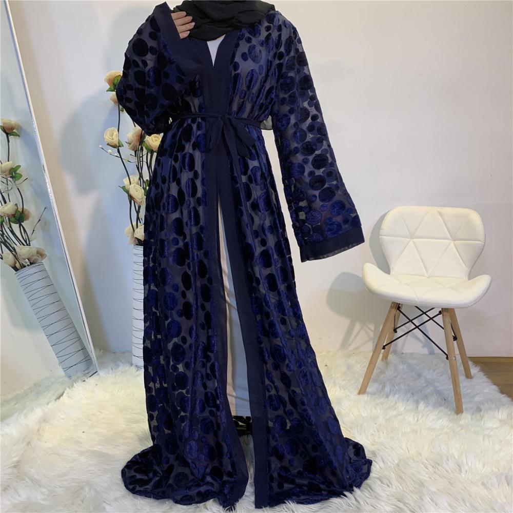 Vacker dam blygsam sammet klänning mönster senaste abaya design dubai sommar