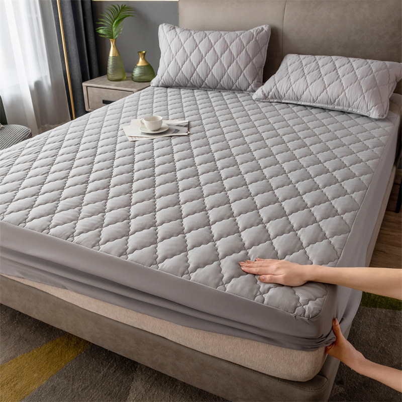 150/180/200/220 Thickened Waterproof Mattress Cover Bed Fitted Sheet Mattress Protector Cover (No Pillowcase) Home Textiles: Queen / black