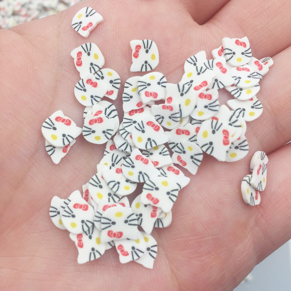 As fatias quentes do gato dos desenhos animados da argila do polímero polvilham para os ofícios diy minúsculo plástico bonito klei lama partículas decorações da arte do prego 10mm