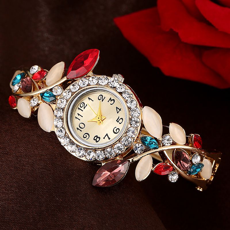 Luksus rhinestone armbåndsur kvinder krystal blad form armbånd ure guld quartz ure